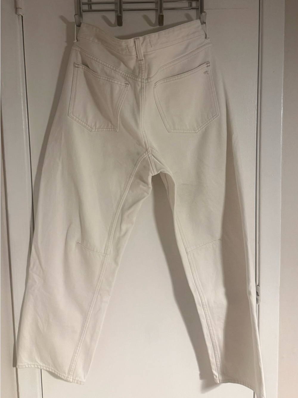 Madewell Darted Barrel Leg Jeans Off-White - Picture 7 of 7